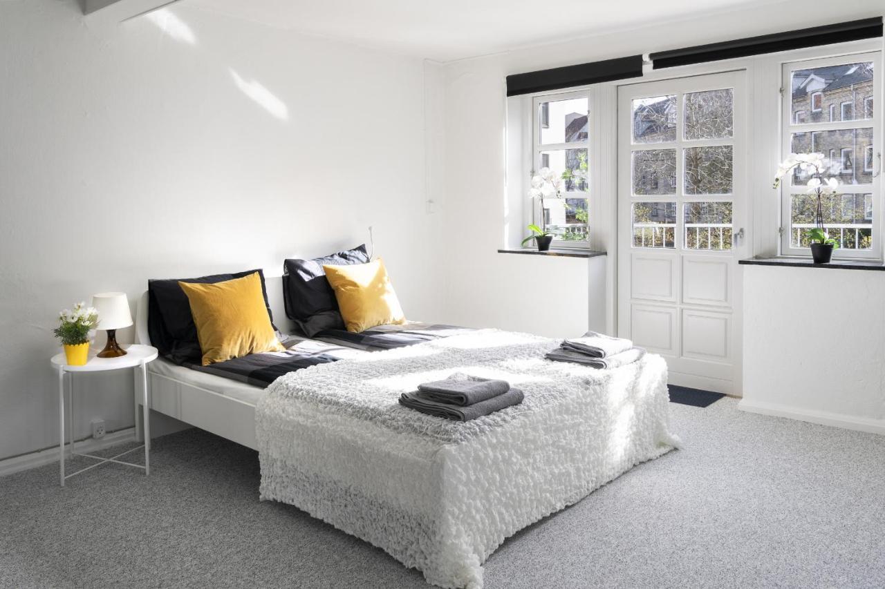 Aday - Apartment Suite 2 Aalborg Center Kültér fotó