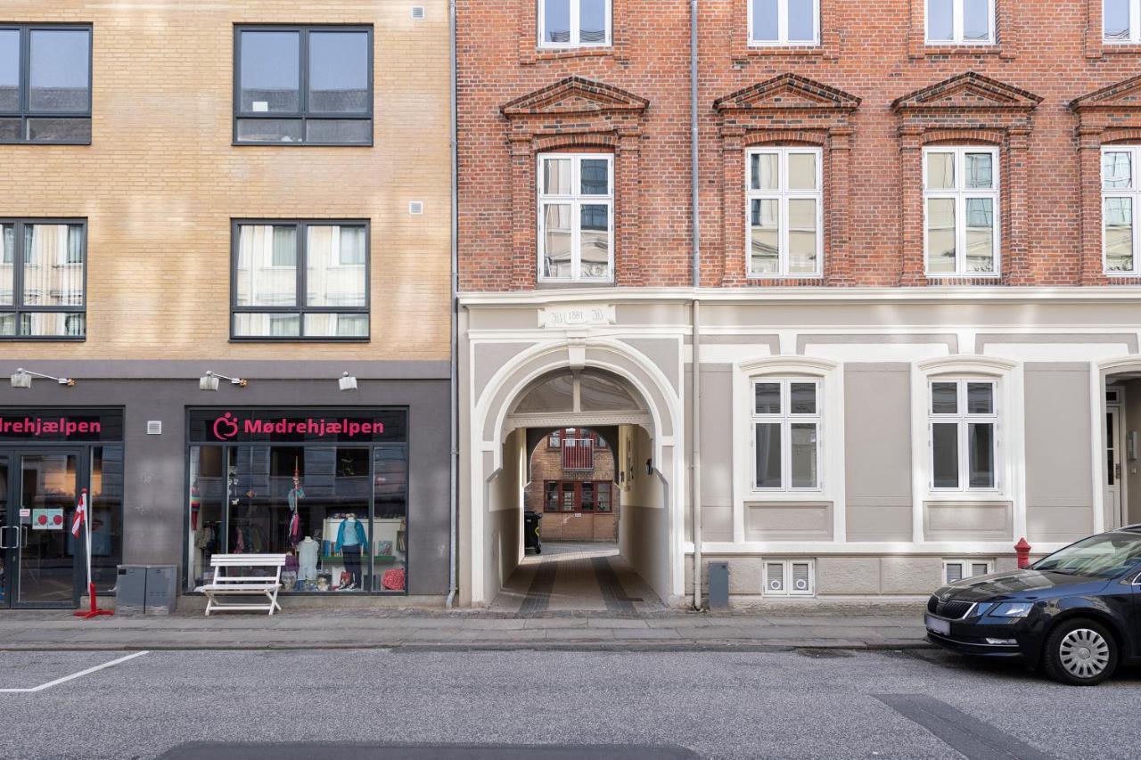 Aday - Apartment Suite 2 Aalborg Center Kültér fotó