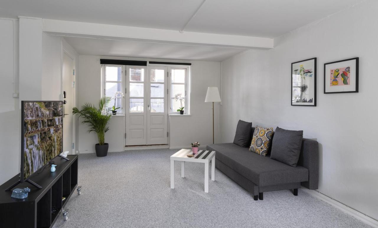 Aday - Apartment Suite 2 Aalborg Center Kültér fotó